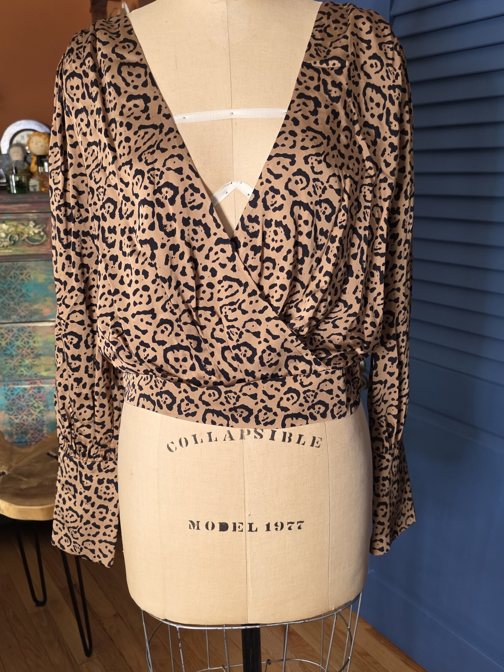 NWOT Good American Feline Fine Faux Wrap Leopard Satin Blouse Size 3 L
